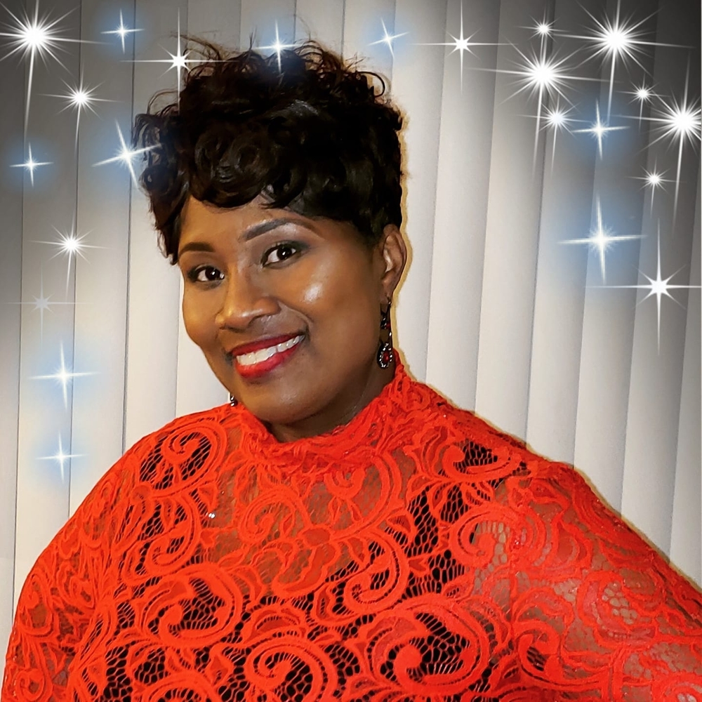 Meet your Posher, Evette